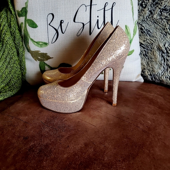 ALDO Genuine Leather Gold Metallic Shimmer Platform Stilettos- Size 38 (7 1/2) - Picture 3 of 7